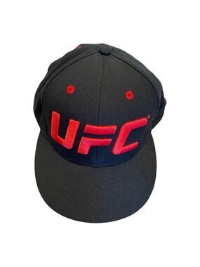 UFC HAT -  RARE 2010 - Red/black